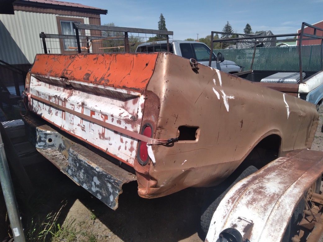 Traler For Sale A Old Chevy Truck Bed