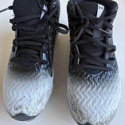 Football Cleats Size 6 1/2