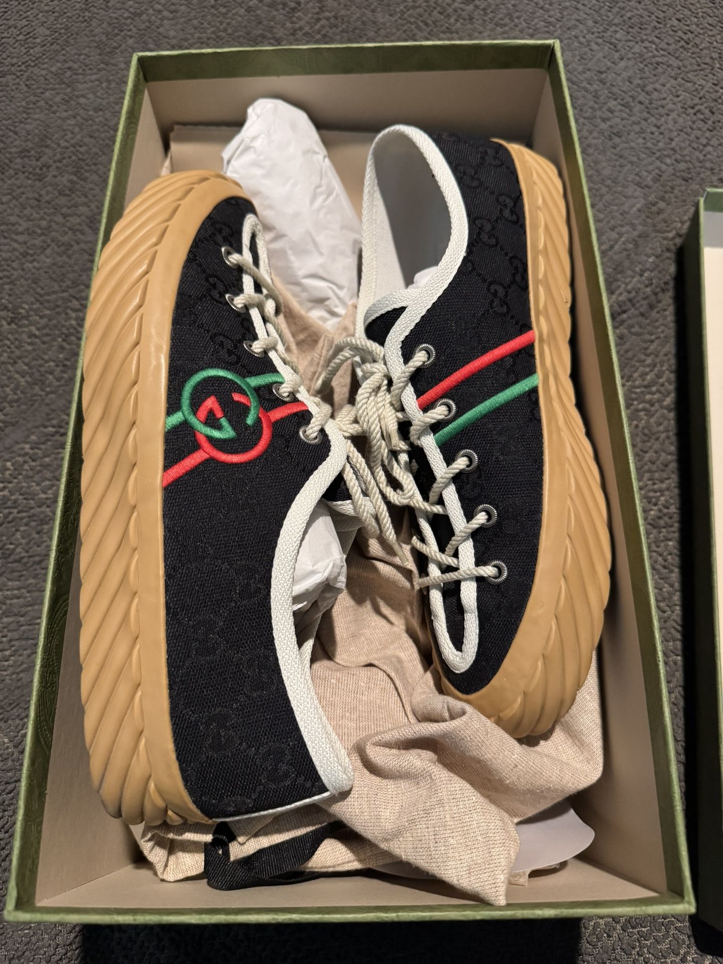 Gucci Shoes Size 6 1/2