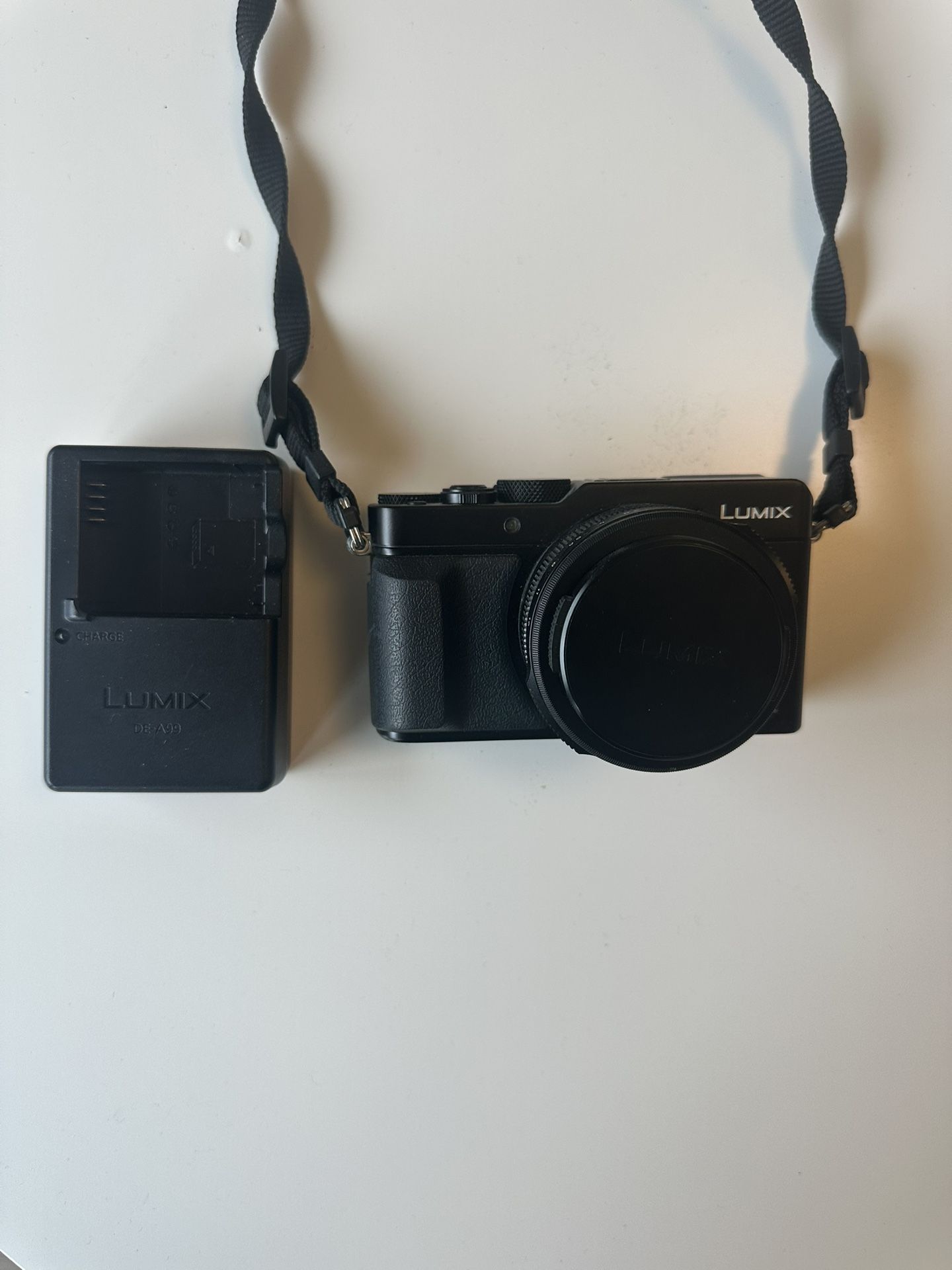 Panasonic DMC-LX100 – Compact Premium Camera in Great Condition