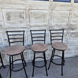 Set Of 3 Bar Stools 