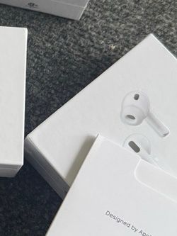 Apple AirPods Pro Box