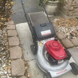 Honda lawn Mower Self Propelled Start On First Pull 