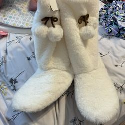 New Women’s Slipper Boots