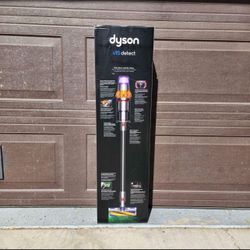 Dyson vacuum v15 cleaner