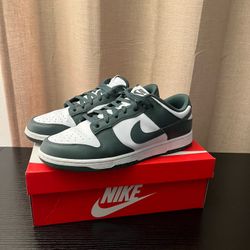 Nike Dunk Low Vintage Green Men’s Size 12 DV0833-111