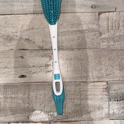 MAM Non-Scratch Silicone Bottle Scrubber Brush, White/Teal, 11in, 1 Pack