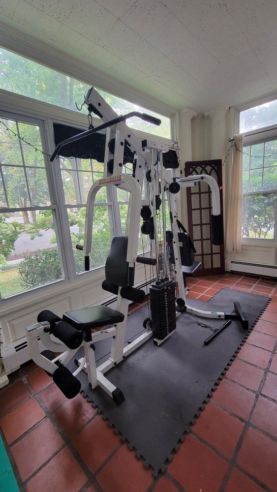 Body Solid Exm2500 Gym 200lbs - Can Deliver & Install