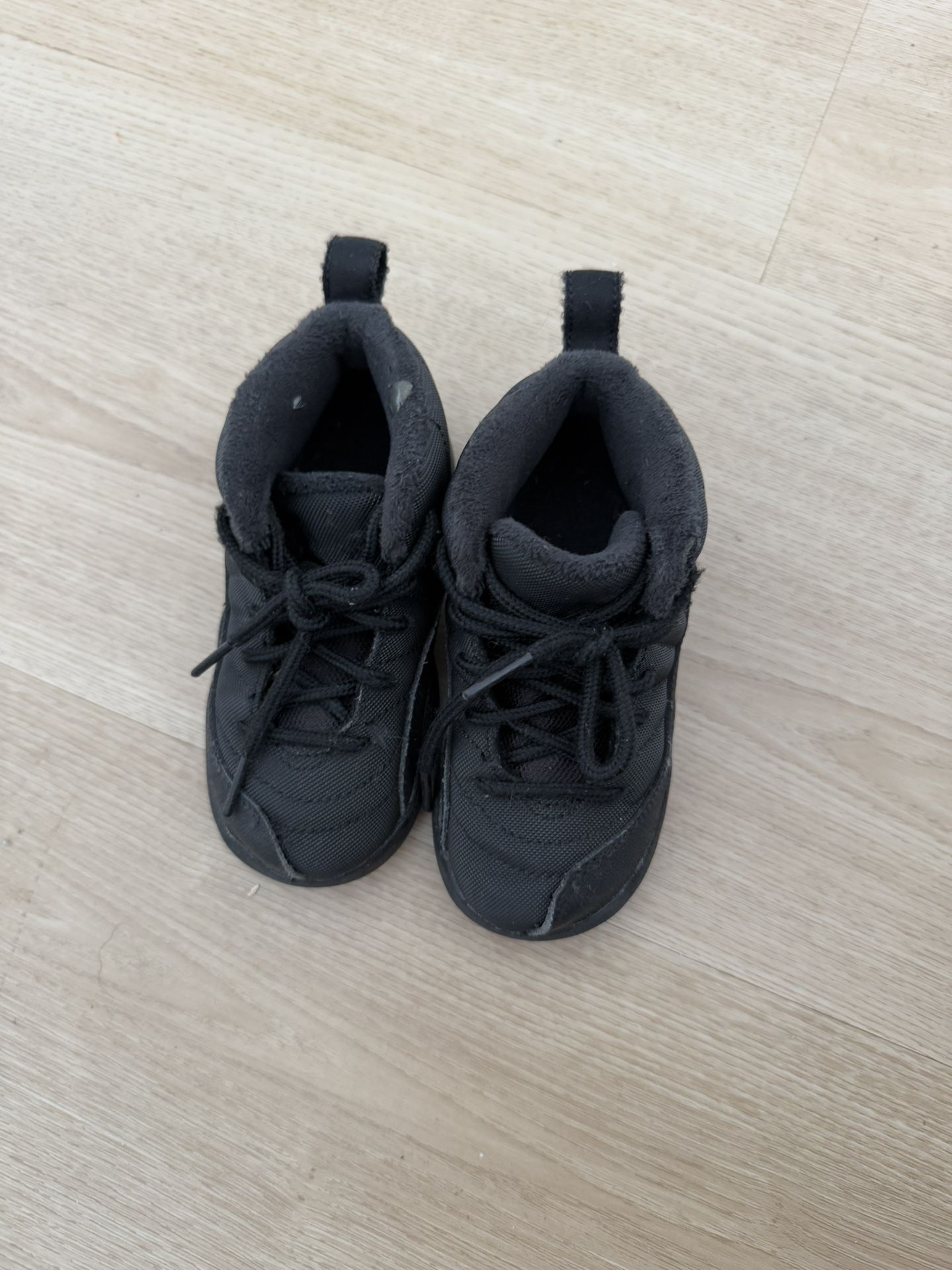 Black jordan’s for toddler boy