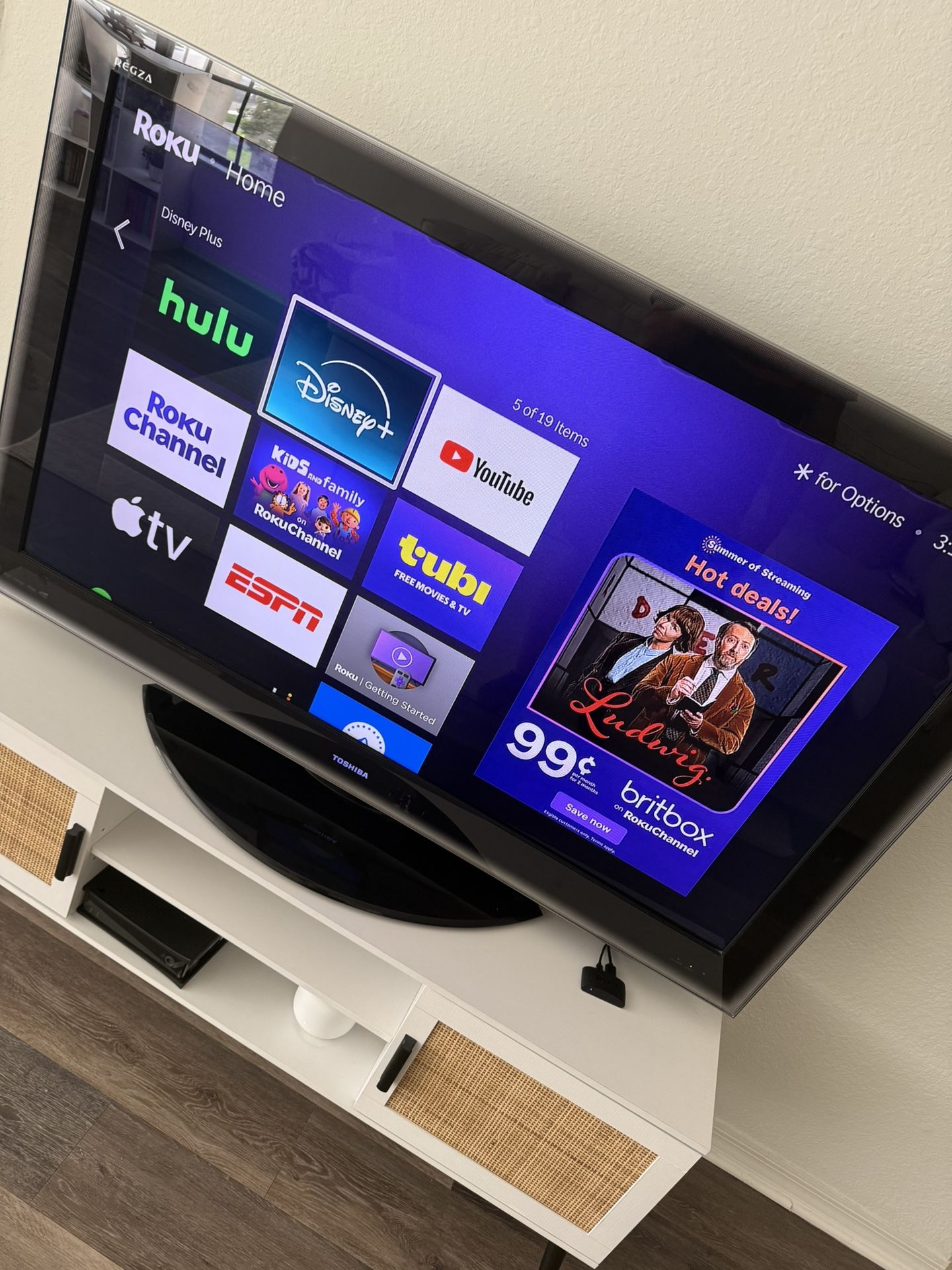 Toshiba TV ‘55 Inch