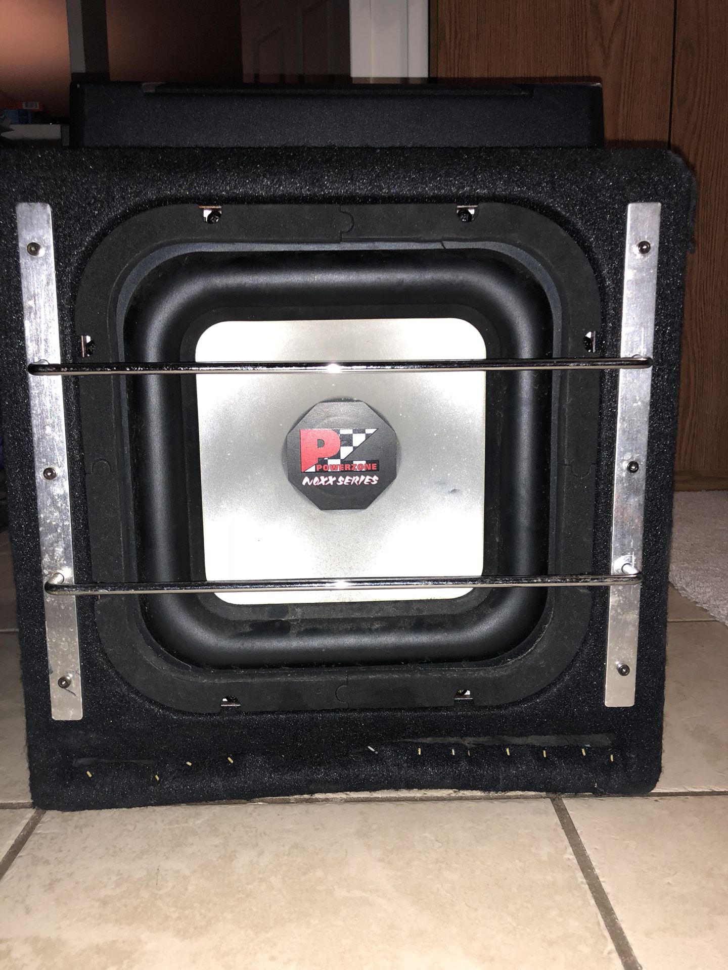 Crunch MXQ-12 Sub with 900 watt pioneer Amp