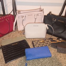 MK MICHAEL KORS PURSE /WALLETS
