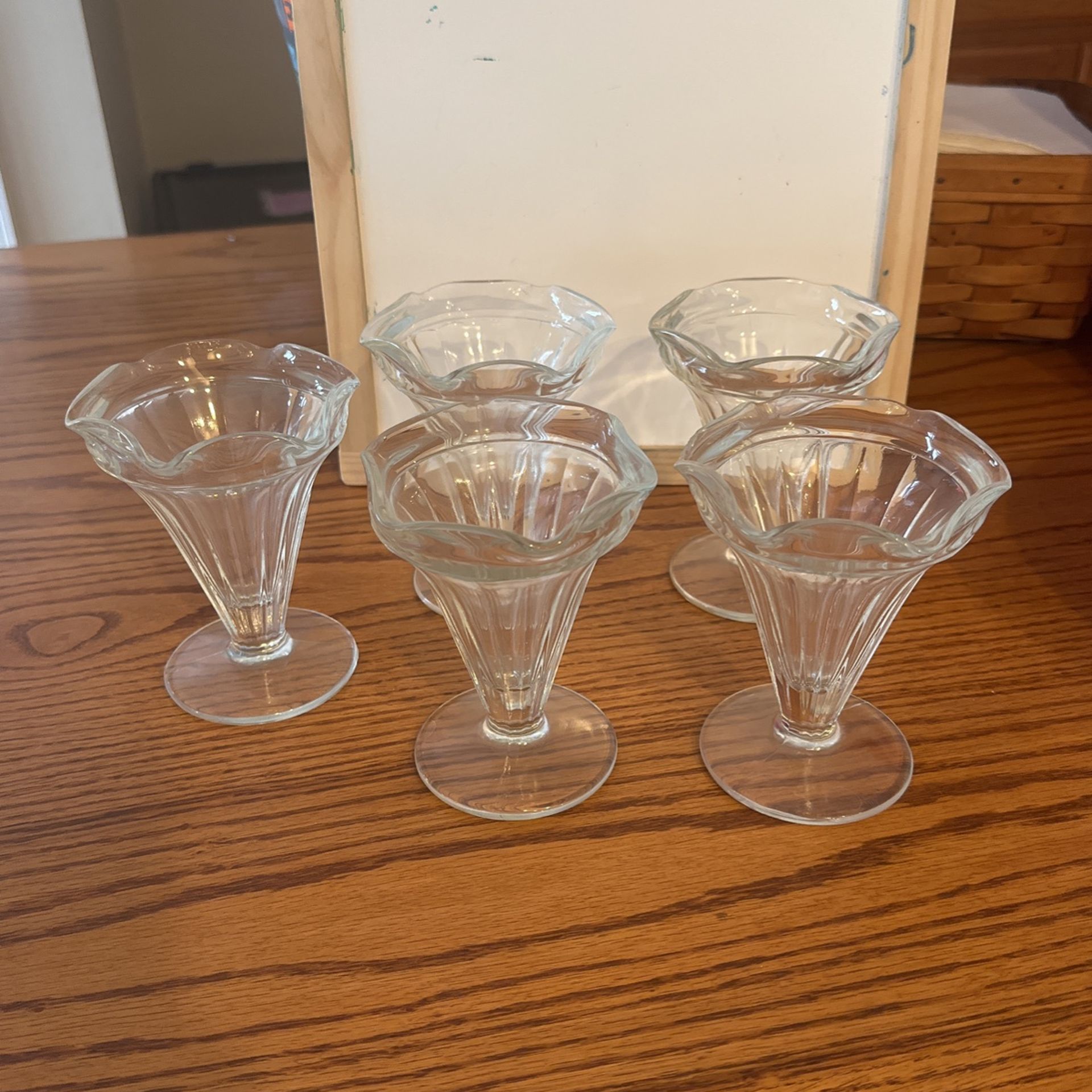 Old Fashion Ice Cream Cups