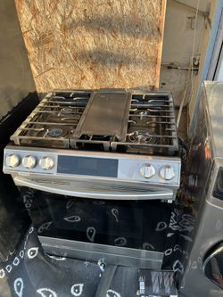 Samsung Smart Glide Stove with Air Fryer
