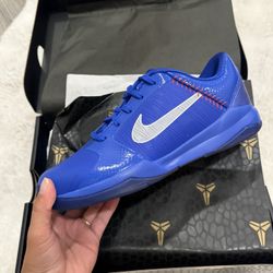 Nike Kobe V Protro Hyper Royal 3Y