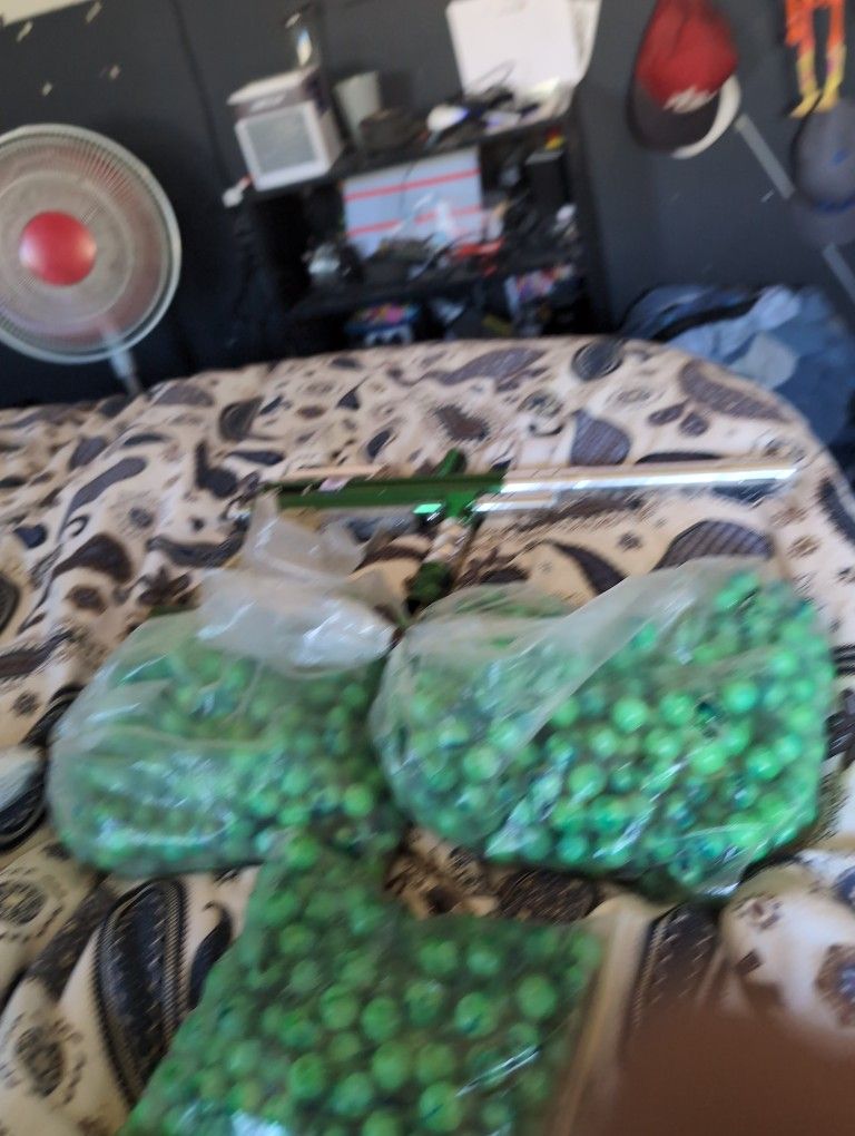 Bags Of Paint Ball Balls Plus The Gun $80. It's Only Been Used Twice. Works Perfectly