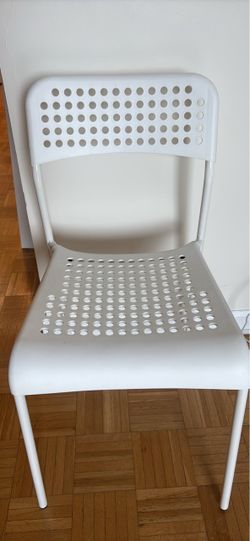 Chairs – Set of 4 – White