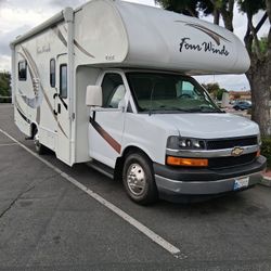 2018 Thor/ chevy 22 foot four winds
