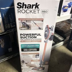 Shark Robot Pro Powerful Suctiob Vacuum Cleaner 