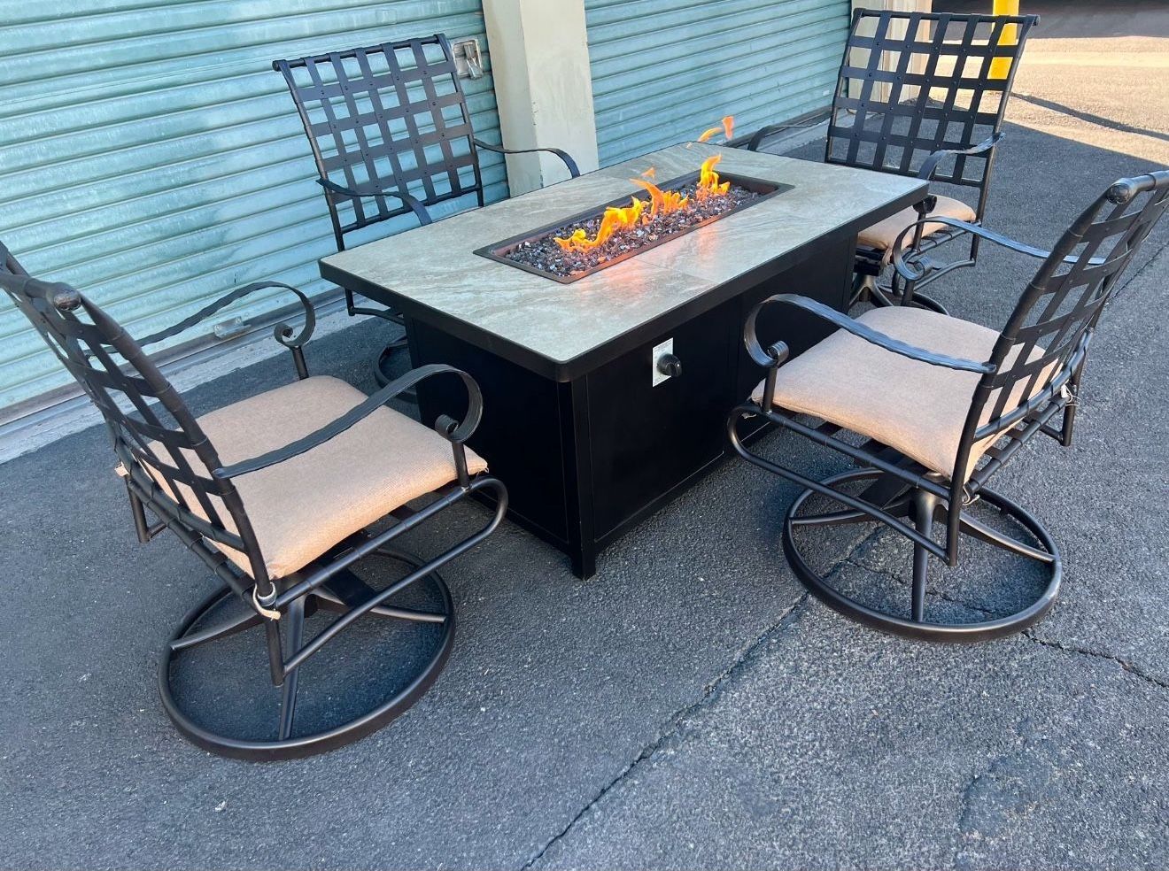 Patio, Outdoor Set,Ow Lee,4 Rocking and swivel Chairs With Cushions And Fire