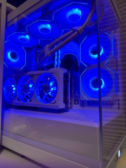 Gaming PC Ryzen 9 7950x3d 9070 XT White