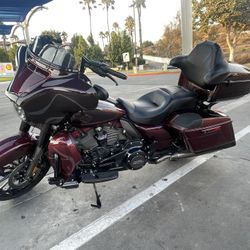 2019 Harley Davidson FLHXSE