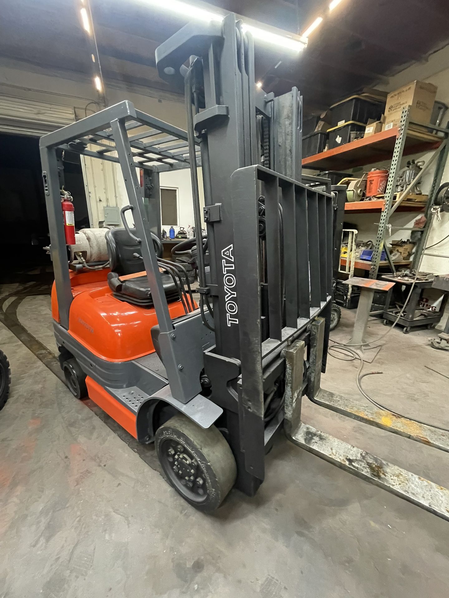 Toyota Forklift - 2006 - Used - Good Condition 
