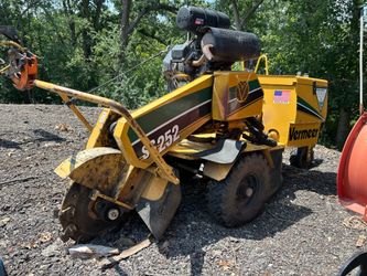 Vermeer SC 252 stump grinder