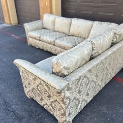 Sectional Couch 