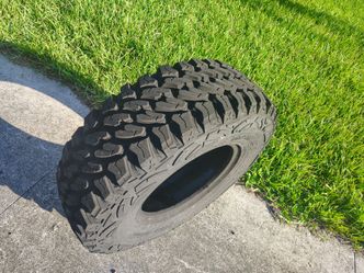 1-Tire 31x10, 5x15 Like New