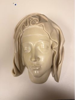 Head of the Virgin  Pieta by Michelangelo