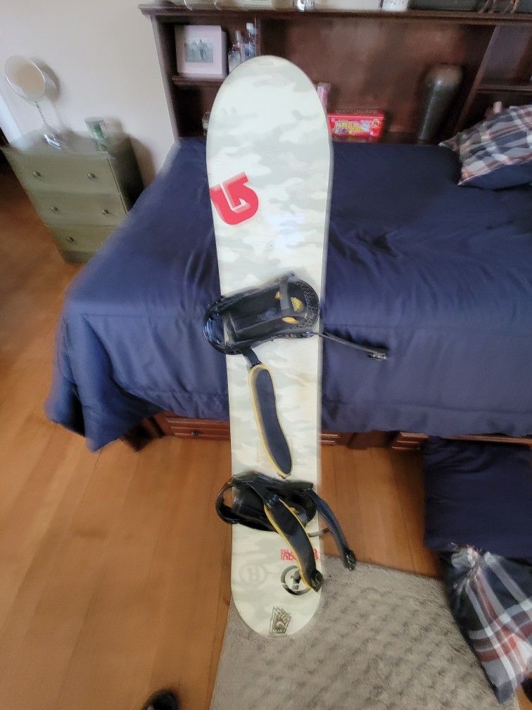 burton lux43 snowboard Lux - Women's 2008 Buy Hermès Pre-Loved Gold Color:Powder Blue A playful board with ladieshandmadeleatherbags