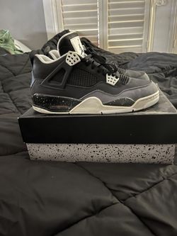 Jordan 4s