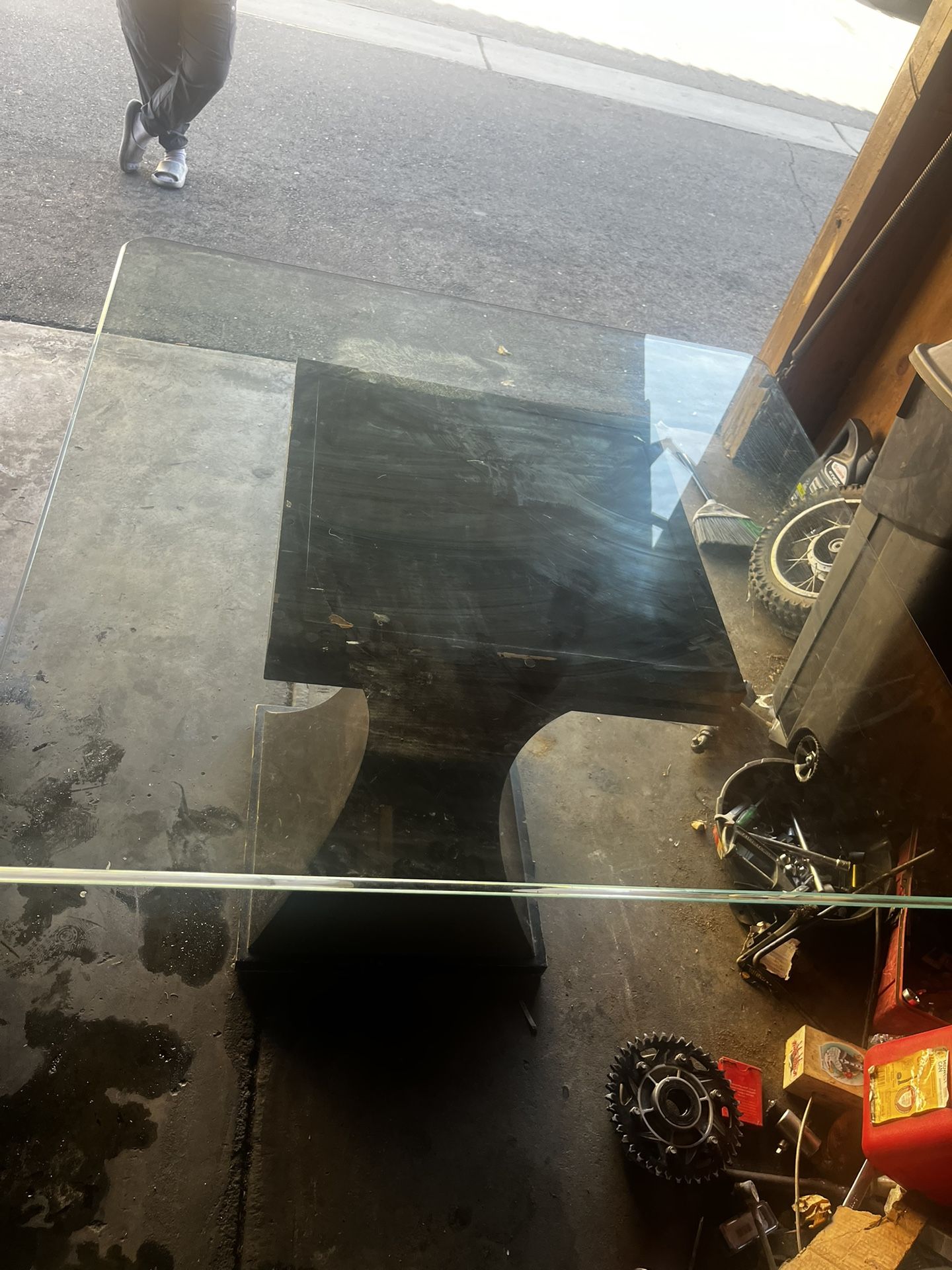 Half In Thick Bulket Proof Glass Kitchen Table 4ft By 4ft By 3and A Half Tall