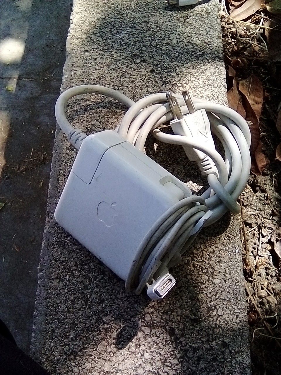 Apple Mac charger 60 watts