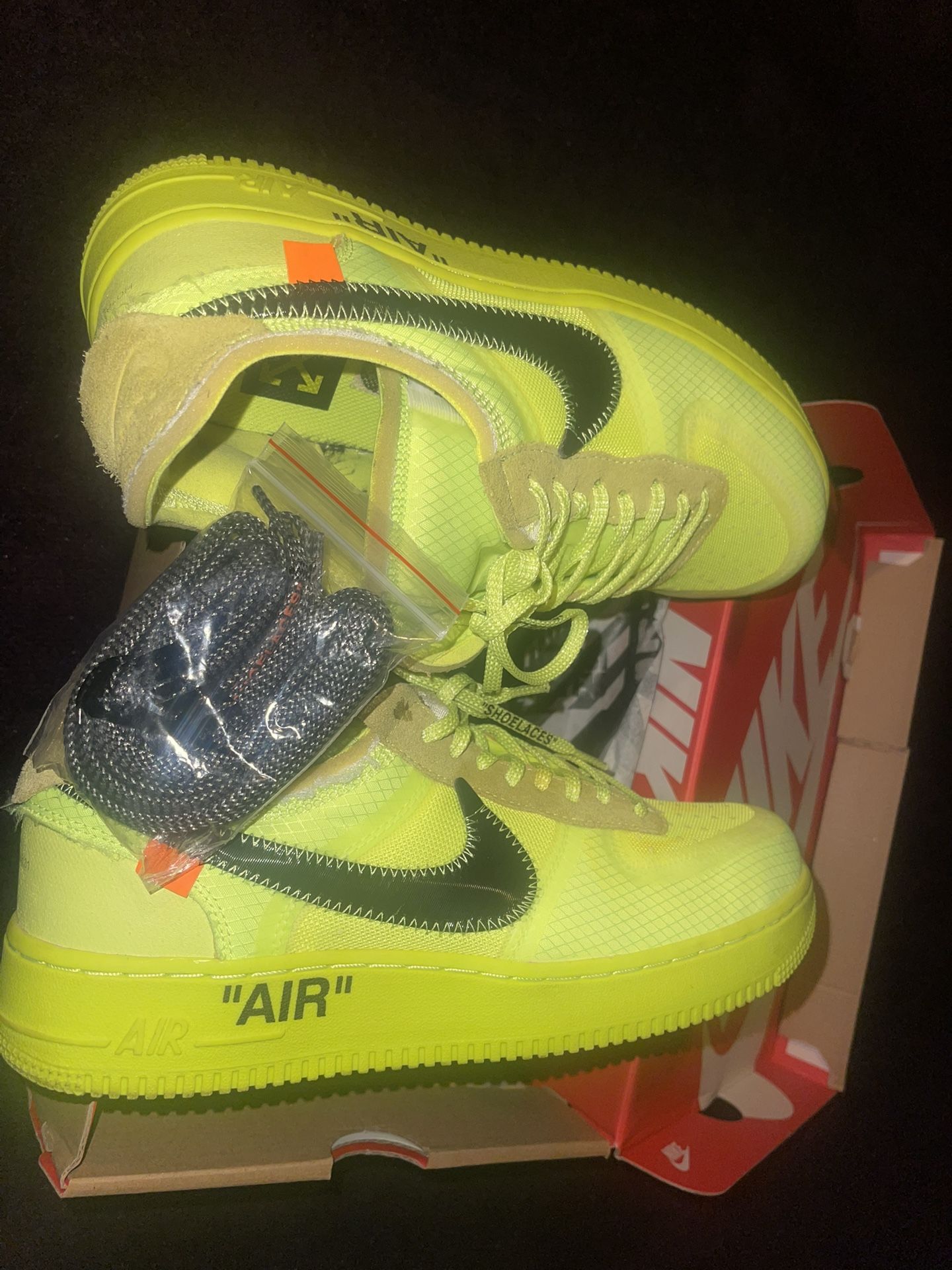 OFF WHITE VOLTS