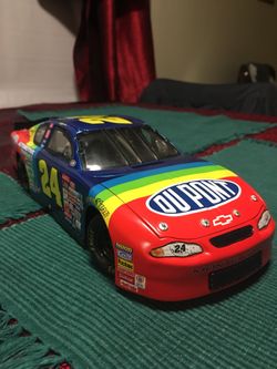 Jeff Gordon collectible 1:18 scale stock car limited edition