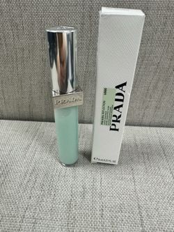 Prada reflection Glossy liquid Balm U000