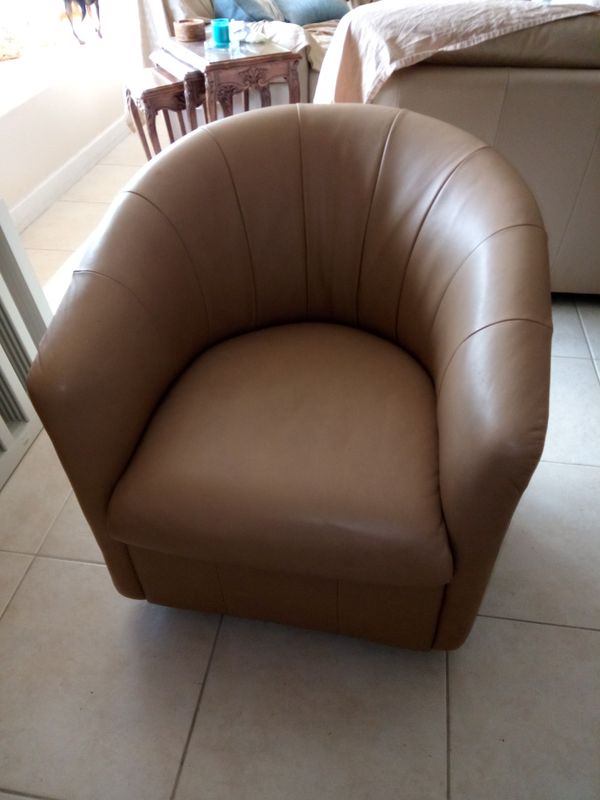 Natuzzi Leather Swivel Chair For Sale In Boca Raton Fl Offerup