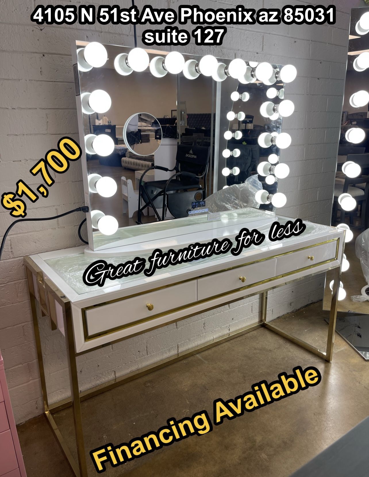 Impressions Vanity With Bluetooth Mirror Brand New