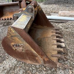 60” Excavator Bucket