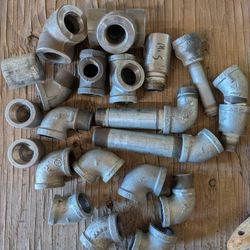 Lot Of One  Inch Steel Threaded Elbows, Caps, And Tees. 19 Pieces +New/Used)