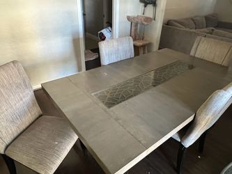 Dinning table
