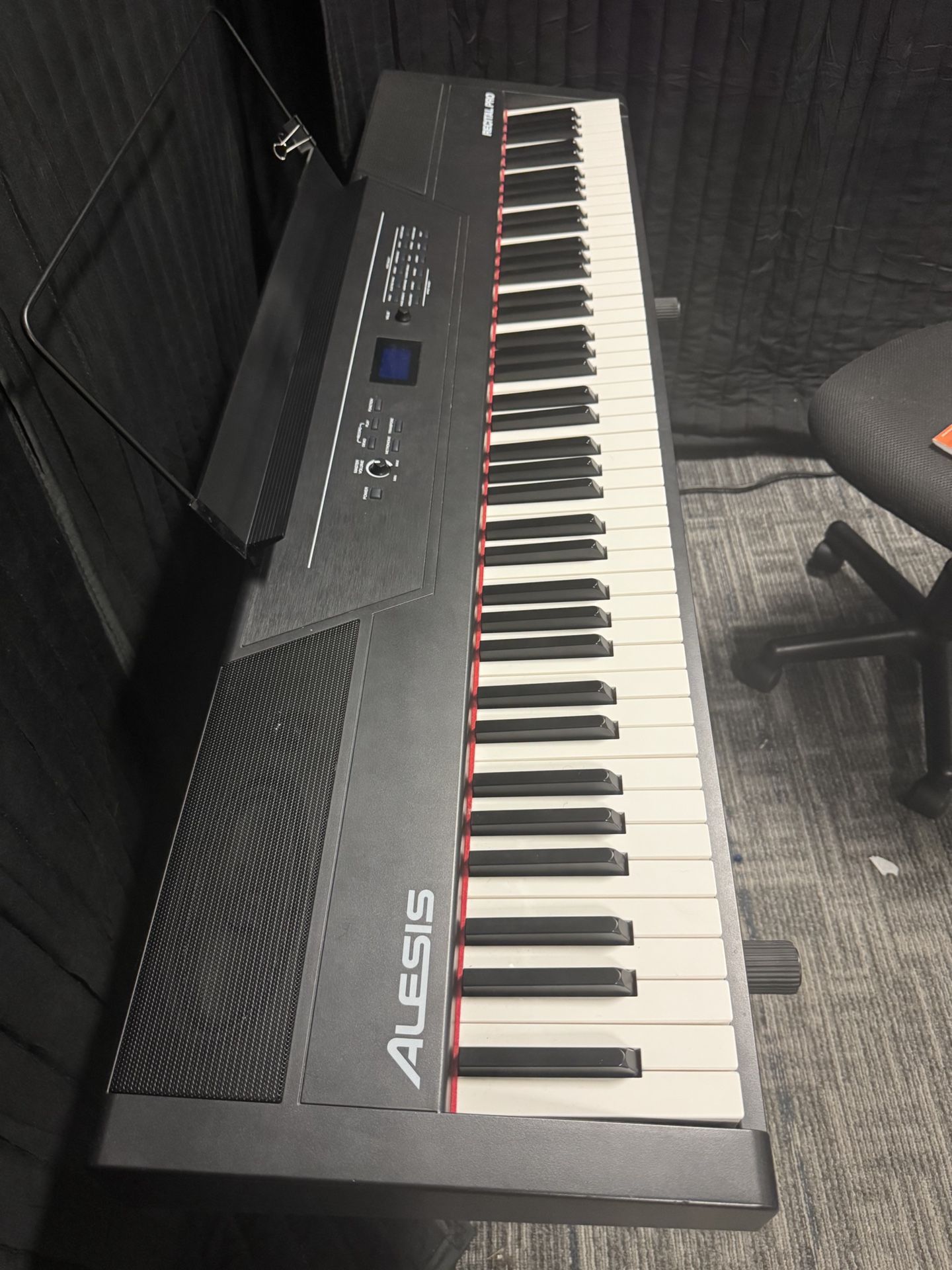 Alesis Recital Pro 88 Key Keyboard