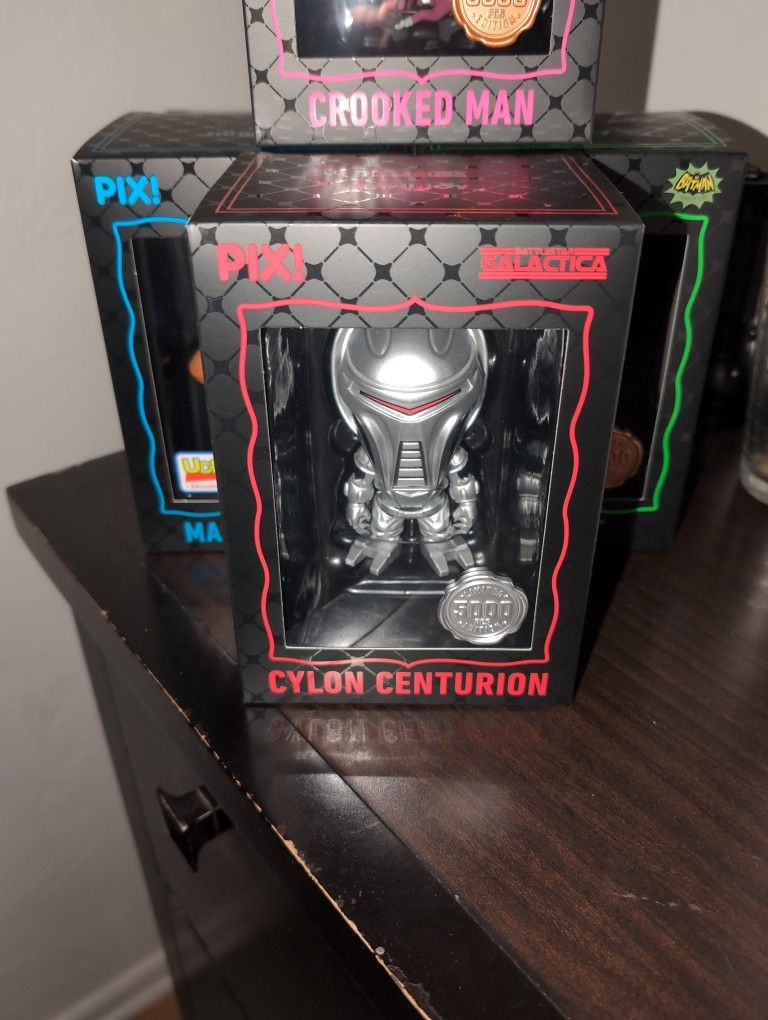 Thrilljoy Pix  Battlestar Galactica Cyclon 5000 Piece 