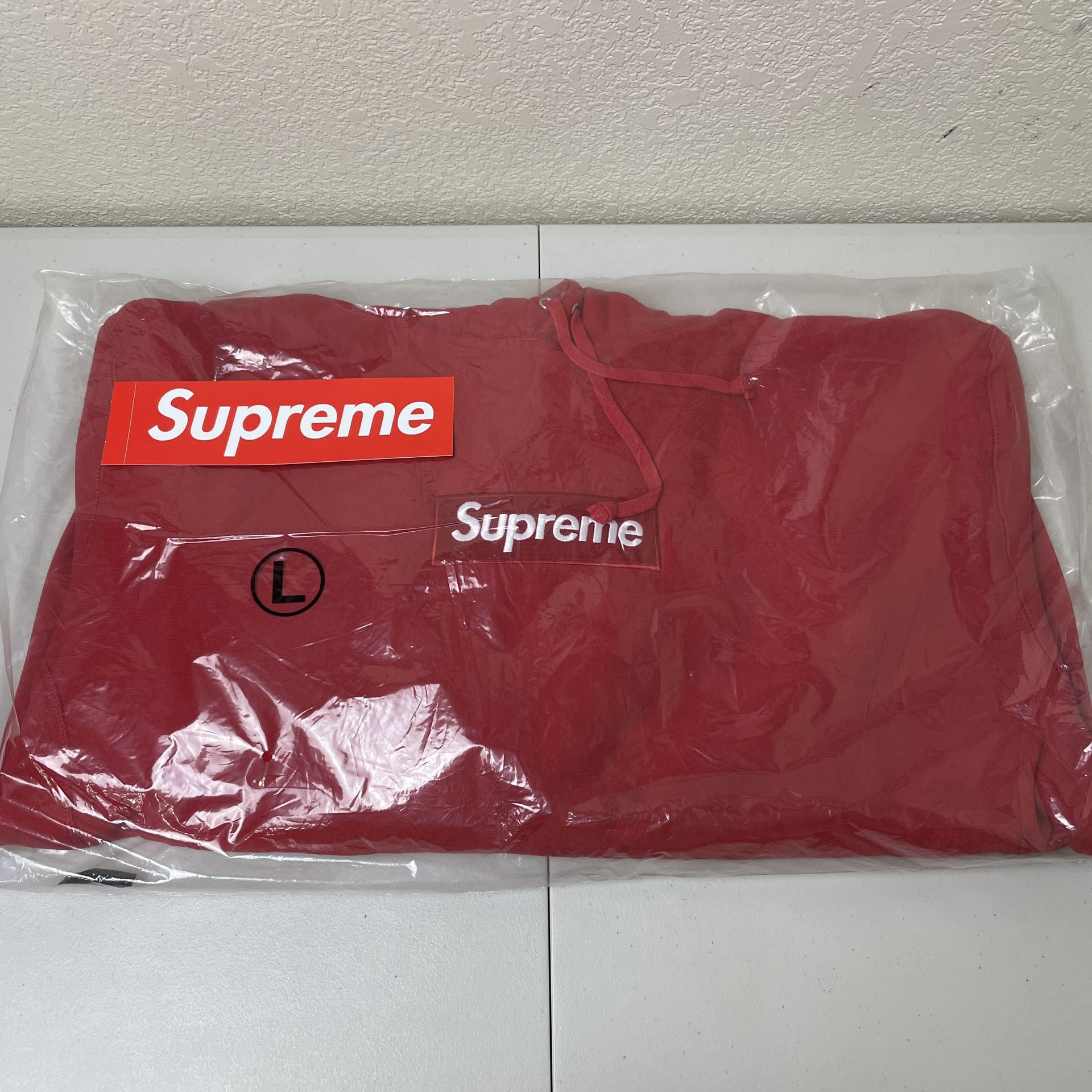 New Sealed Supreme Red Box Logo Bogo  Hoodie Sweatshirt Size Large