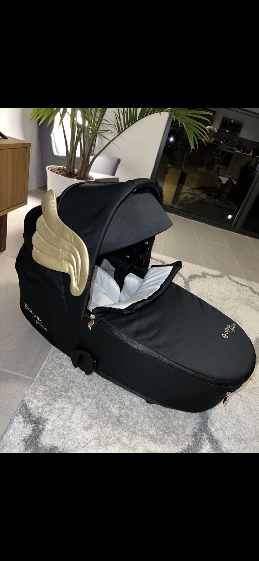 Cybex Mios Carry Cot Wings By Jeremy Scott