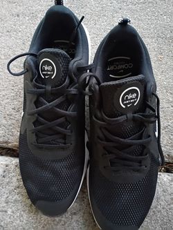 Nike women 's shoes