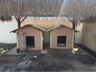 2 dog houses. Make me an offer