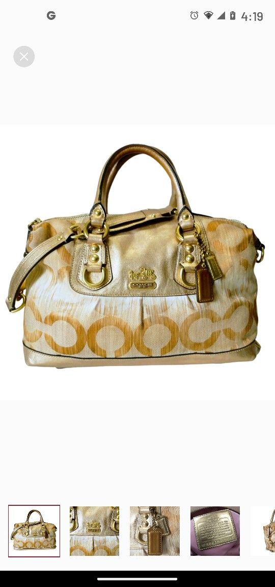 Coach Monogram Women's Shoulder Bag.